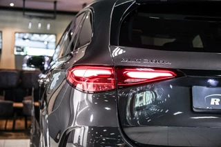 Mercedes-Benz GLC Mercedes GLC-klasse 300e 4MATIC AMG Line|Pano|Leder|Night - afbeelding nr 12
