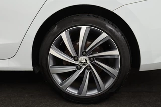 Škoda Octavia Skoda Octavia 1.4 TSI iV PHEV Style | Head-Up | Massage |  Stoel & achterbankverwarming | Camera | Carplay | Adaptive cruise | Full LED | Navigatie - afbeelding nr 32