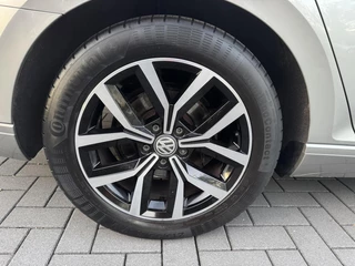 Volkswagen Passat Volkswagen Passat Variant 1.6 TDI Highline PANO DSG trekhaak - afbeelding nr 40