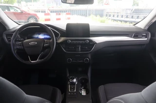 Ford Kuga Ford Kuga 2.5 PHEV Titanium | Geen import | Navi | Cruise - afbeelding nr 4