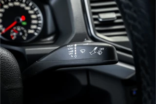 Volkswagen Amarok Volkswagen Amarok 3.0 TDI 4Motion DC Highline Leer CarPlay Standkachel - afbeelding nr 37