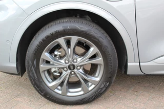 Ford Kuga Ford Kuga 2.5-225pk PHEV ST-Line X. 1500kg Trekgewicht Fabr. garantie t/m 04-03-2028 ! Slechts 13.000km ! Autm. airco dual, side- en lane assist, camera v+a, parkeersensoren, elektr. achterklep, stoel-, stuur- en voorraamverw., metallic lak, head-up displ., B&O soundsyst., adapt. cruise cntrl etc - afbeelding nr 54