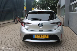 Toyota Corolla Toyota Corolla 1.8 Hybrid Business Intro | Parkeersensoren voor en achter | Stoelverwarming | NL Auto Boekjes. - afbeelding nr 14
