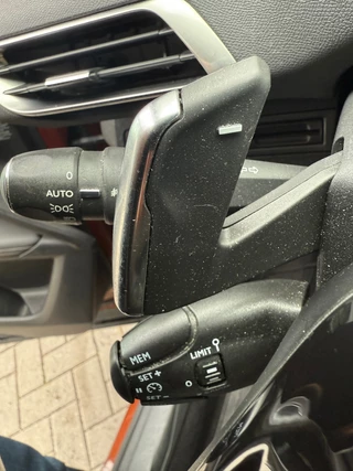 Peugeot 3008 Peugeot 3008 1.2 PureTech Allure|Automaat - afbeelding nr 34