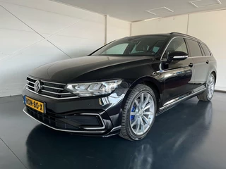 Volkswagen Passat Volkswagen Passat Variant 1.4 TSI PHEV GTE Highline,Pano,T-haak,Virtual - afbeelding nr 2