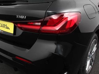BMW 1 Serie BMW 1-serie 118i M-Sport Climate Control Adeptive cruise control Stoelverwarming LED Parkeersensoren Apple carplay / Andriod auto - afbeelding nr 31