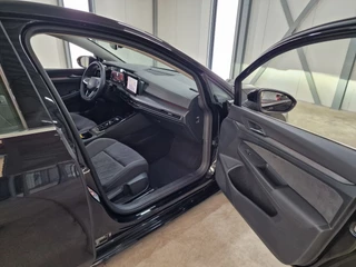 Volkswagen Golf Volkswagen Golf 1.4 eHybrid Style PHEV | Lane | ACC | Camera | Ambiance | Massage | D.Hoek | - afbeelding nr 31