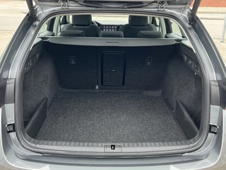 Škoda Octavia Trekhaak Panoramadak Camera 18 Inch Lmv Navi ACC DAB Stoel + Stuurverwarming - afbeelding nr 5