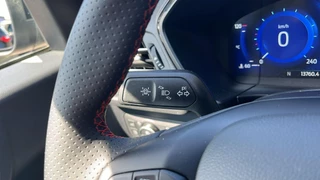Ford Kuga Ford Kuga 2.5 PHEV ST-Line X 225pk | Driver Assistance Pack | Winterpack | Wegklapbare Trekhaak | 1.500kg Trekgewicht  | All Weatherbanden - afbeelding nr 26