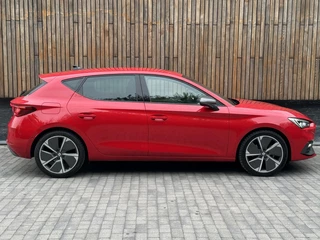 SEAT Leon Seat Leon 1.5 TSI FR Launch Edition | LED | Stoelverwarming | Navigatiesysteem | Adaptive cruise control | Apple CarPlay | 18 inch lichtmetalen velgen | Achteruitrijcamera | Trehaak uitklapbaar | Parkeersensoren voor en achter - afbeelding nr 37