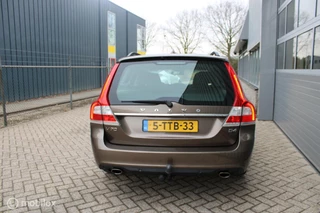 Volvo V70 Volvo V70 2.0 D4 Nordic+ NL Auto Boekjes | Trekhaak | Leder met Stoelverwarming. - afbeelding nr 13