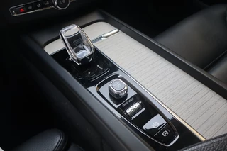 Volvo XC60 Volvo XC60 2.0 B4 Inscript. | Geen import | Schuifdak | Leer | Camera - afbeelding nr 4