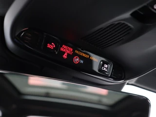 Volvo V60 Volvo V60 B4 AUT(8) R-DESIGN SCHUIFDAK HARMAN KARDON 19INCH TREKHAAK KEYLE - afbeelding nr 30