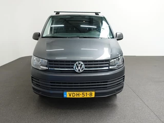 Volkswagen Transporter Volkswagen Transporter 2.0 TDI L1H1 Airco Cruise control Trekhaak Parkeersensoren 3-zits Sidebars Euro6 - afbeelding nr 27