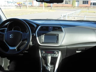 Suzuki S-Cross staat in Hoogeveen - afbeelding nr 17
