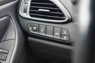 Hyundai i30 Hyundai I30 1.0 T-GDI Comfort Plus - Atlas White - Nav/PDC/LMV/Carplay - afbeelding nr 29