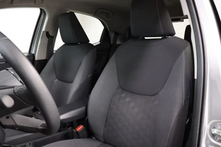 Toyota Yaris Toyota Yaris 1.5 Hybride 115 First Edition | PDC V+A - afbeelding nr 8
