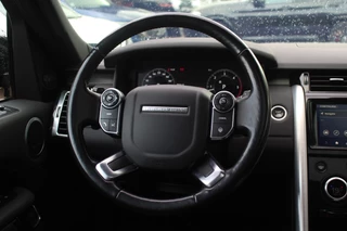 Land Rover Discovery Land Rover Discovery 3.0 Td6 HSE Luxury 7p. / Trekhaak / Panoramadak / 360Camera / 22'' / Volleder / Virtual Cockpit / Stuurverwarming / Keyless / Luchtvering / Meridian / DAB / Stoelverwarming / Cruise Control - afbeelding nr 17