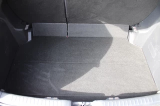 Toyota Yaris Toyota Yaris 1.5 Hybrid First Edition - afbeelding nr 27