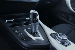 BMW 1 Serie ➡️ BMW 1-serie 118i F20 Facelift Corporate Lease Executive | Automaat | LED | NL auto | PDC | Navi | Sportstuur | Cruise control | Climate control | Bluetooth | - afbeelding nr 15