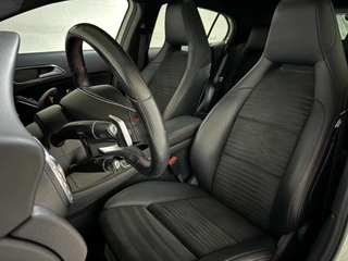 Mercedes-Benz GLA Mercedes GLA-klasse 180 AMG Night Edition Pano Sfeer NAP - afbeelding nr 17