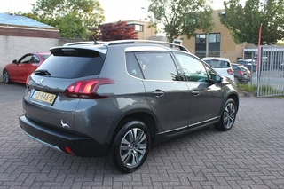 Peugeot 2008 Peugeot 2008 1.2 PureTech Allure, automaat, navigatie. - afbeelding nr 5