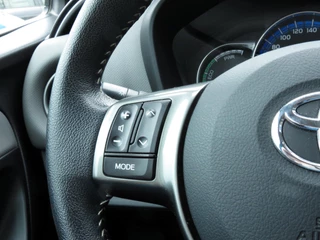 Toyota Yaris Toyota Yaris 1.5 Hybrid Lease | NIEUWE TYPE | NAVIGATIE | ACHTERUITRIJCAMERA | CLIMA-AIRCO | KEYLESS START | - afbeelding nr 17