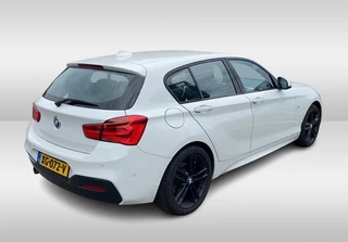BMW 1 Serie BMW 1 Serie 118i High Exe. M Sport / Schuifdak / Camera / Leder / 18'' / Navigatie / Sportstoelen / Stoelverwarming / DAB / Cruise Control - afbeelding nr 3