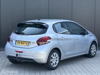 Peugeot 208 Peugeot 208 1.2 PureTech Blue Lion |CRUISE | CARPLAY | TREKHAAK | - afbeelding nr 2