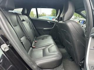 Volvo V60 Volvo V60 2.0 T3 Xenium Navi Cruise Climate Leder Stoelverwarming Trekhaak Lichtmetaal - afbeelding nr 18
