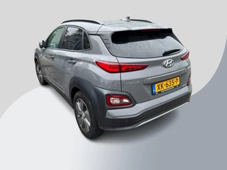 Hyundai Kona Hyundai Kona EV Premium 64 kWh 204pk Full Leder | Adaptieve Cruise | Achteruitrijcamera | Climate control | Grote Accu! - afbeelding nr 2