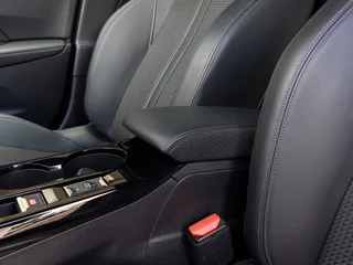 Peugeot 2008 1.2 PureTech 131pk GT-Line | Navi + Apple Carplay + Android Auto | Clima | Adap.Cruise | Keyless Entry | Pdc V+A+Assist+Camera | Led koplampen | Mistlampen | Privacy Glass | 17''lm - afbeelding nr 28