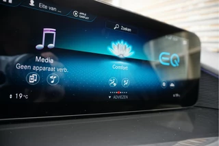 Mercedes-Benz EQC * Lane departure stuurcorrectie * Panoramadak * Sfeerverlichting * Vollederen interieur * Apple Carplay * Matrix LED * Junge Sterne 3/2029 - afbeelding nr 43