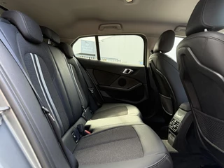BMW 1 Serie BMW 1-serie 120i Aut. Business Ed. | Navi | BMW-Individual | Led | - afbeelding nr 13