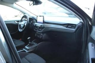 Ford Focus Ford Focus Wagon 1.0 EcoBoost Hybrid Titanium Style | Winter Pack | Camera | Navigatie | Cruise control | Privacy glass | NIEUW MODEL - afbeelding nr 12