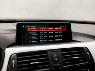 BMW 3 Serie Automaat (PANORAMADAK, M PAKKET, GROOT NAVI, VIRTUAL COCKPIT, STOELVERWARMING, LEDEREN SPORTSTOELEN, PARKEERSENSOREN, GETINT GLAS, ZWART HEMEL, NIEUWSTAAT) - afbeelding nr 17