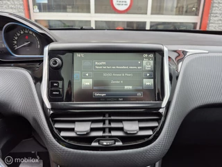 Peugeot 2008 PEUGEOT 2008 1.2 PURETECH ALLURE / 1e Eigenaar / Panoramadak / - afbeelding nr 19