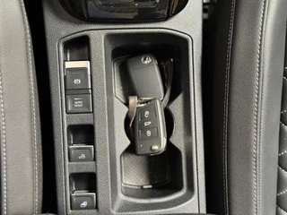 Volkswagen T-Roc Volkswagen T-Roc Cabrio 1.5 TSI R-Line Facelift | Leer | Keyless | ACC | Stoel-/Stuurverwarming | BTW - afbeelding nr 27