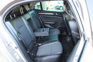 Renault Mégane Renault Mégane TCE 130 pk EDC automaat Bose zeer compleet - afbeelding nr 16