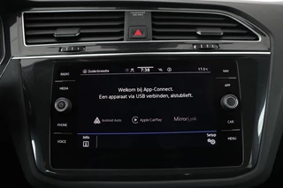 Volkswagen Tiguan Volkswagen Tiguan 1.4 TSI eHybrid Life | Stoel & stuurverwarming |  Carplay | Adaptive cruise | Full LED | Navigatie | Parkeerhulp | Active Info Display - afbeelding nr 13