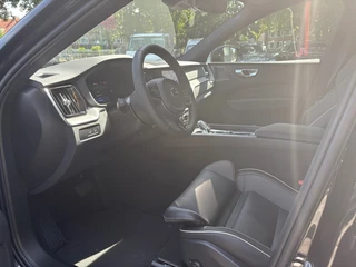 Volvo XC60 Volvo XC60 2.0 T6 AWD Black Edition | DEMO | 360-camera | Schuif/-kantel da - afbeelding nr 10