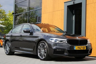 BMW 5 Serie BMW 5-serie 520i High Executive M-Sport | Schuifdak | H&K | Trekhaak - afbeelding nr 12