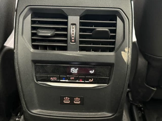 BMW 3 Serie BMW 3-serie 320i BNS Edit Navi|Sportstoelen|Apple Carplay|Dealer Onderhouden - afbeelding nr 24