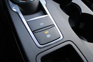 Ford Kuga | Trekhaak | BLIS | Navigatie | Winterpack - afbeelding nr 15