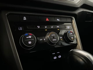 Volkswagen T-Roc Volkswagen T-Roc 1.5 TSI STYLE BNS RIJKLAAR l ACC l CLIMA l CAMERA l LMV l - afbeelding nr 28