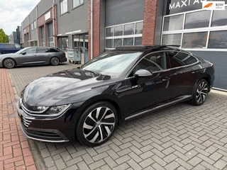 Volkswagen Arteon 1.5 TSI R-Line LED ACC Pano Camera Virtual