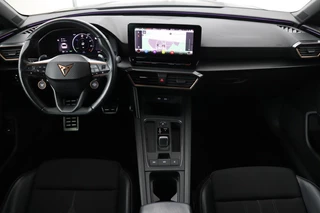 CUPRA Leon CUPRA Leon 1.4 e-Hybrid VZ Performance | Panoramadak | Stoel & stuurverwarming | Carplay | Camera | Adaptive cruise | Keyless | Navigatie | PHEV - afbeelding nr 9