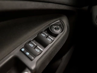 Ford C-MAX Ford C-MAX 1.0 Sport (GROOT NAVI, CLIMATE, STUUR/STOELVERWARMING, XENON, GETINT GLAS, KEYLESS, SPORTSTOELEN, LM VELGEN, CRUISE, NIEUWE APK, NIEUWSTAAT) - afbeelding nr 23