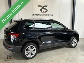 Škoda Karoq Skoda Karoq 1.0 TSI 110 pk handg. Buss. Edition | Navi | Cruise | PDC | CarPlay | Clima | DAB+ | Keyless | Org. NLD. | - afbeelding nr 2