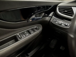 Opel Mokka X Opel Mokka X 1.4 Turbo Sport+ 141Pk (APPLE CARPLAY, GROOT NAVI, GETINT GLAS, TREKHAAK, SPORTSTOELEN, LM VELGEN, NIEUWE APK, PARKEERSENSOREN, NIEUWSTAAT) - afbeelding nr 22